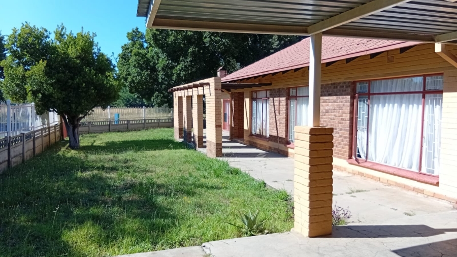 3 Bedroom Property for Sale in Uitsig Free State